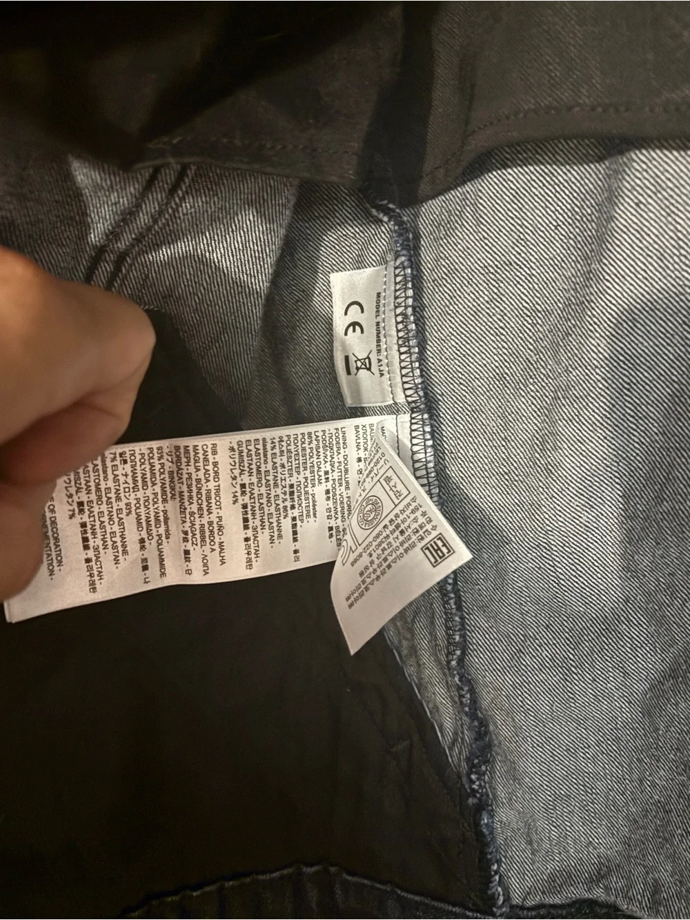 Levi's Men's Dark Indigo Denim Trucket Jacquard. Size L - Picture 6 of 9